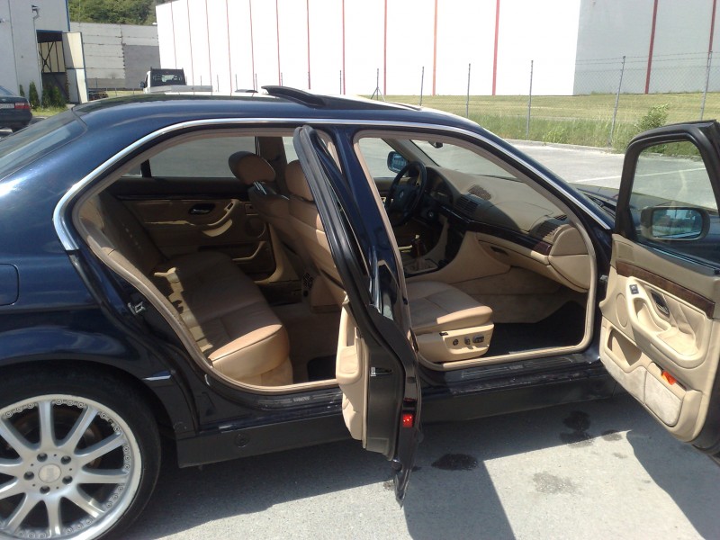 bmw 2.jpg