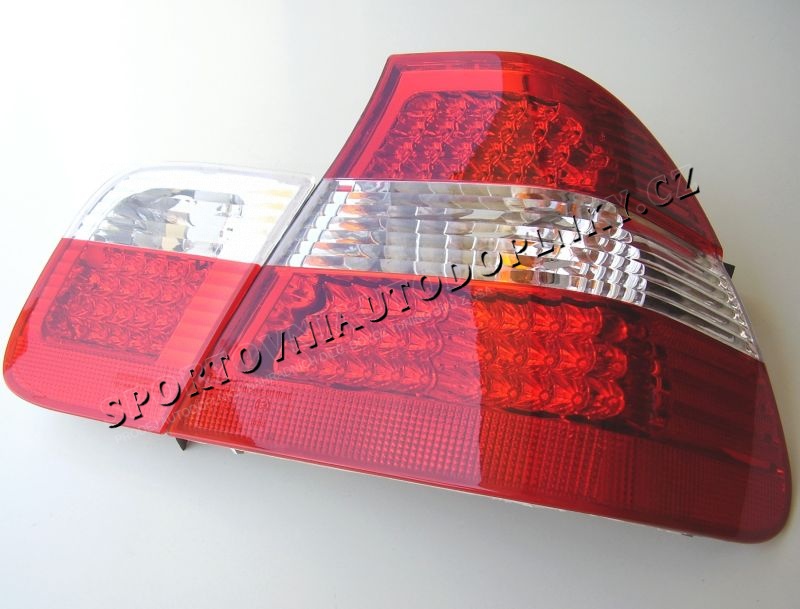 bmw-e46-4d-zadni-cire-led-lampy-original.jpg
