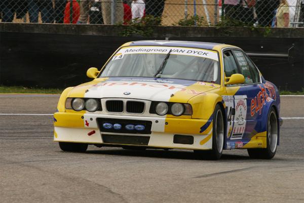 e34 racing3.jpg