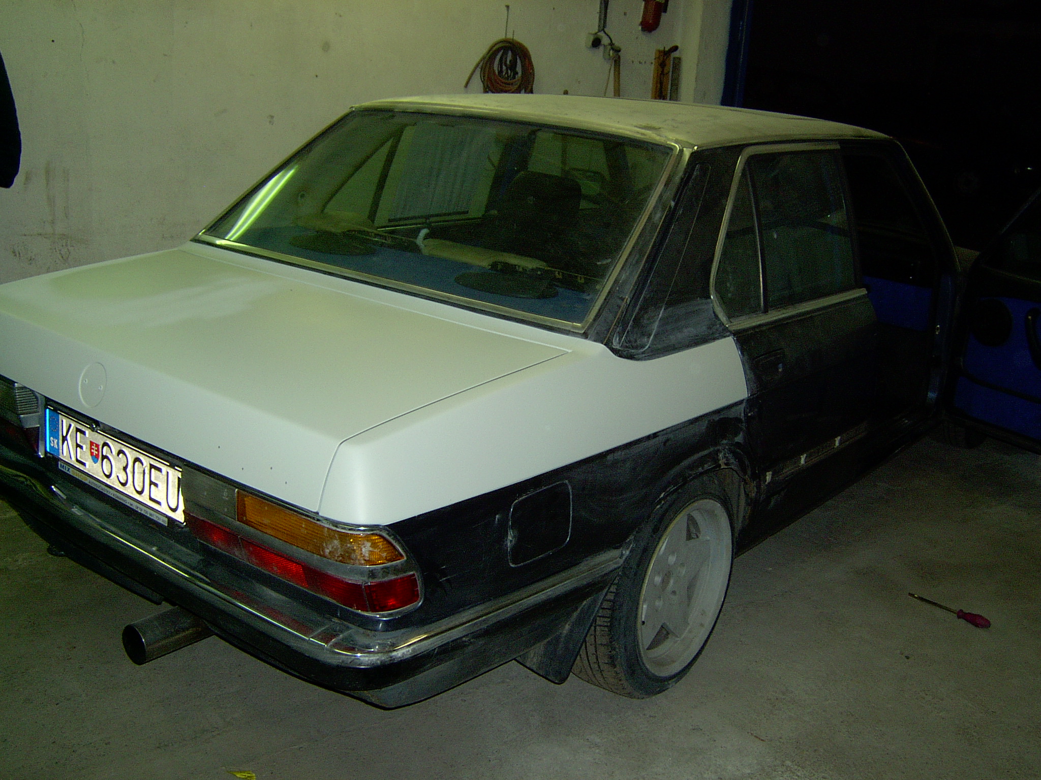 528i 003.jpg