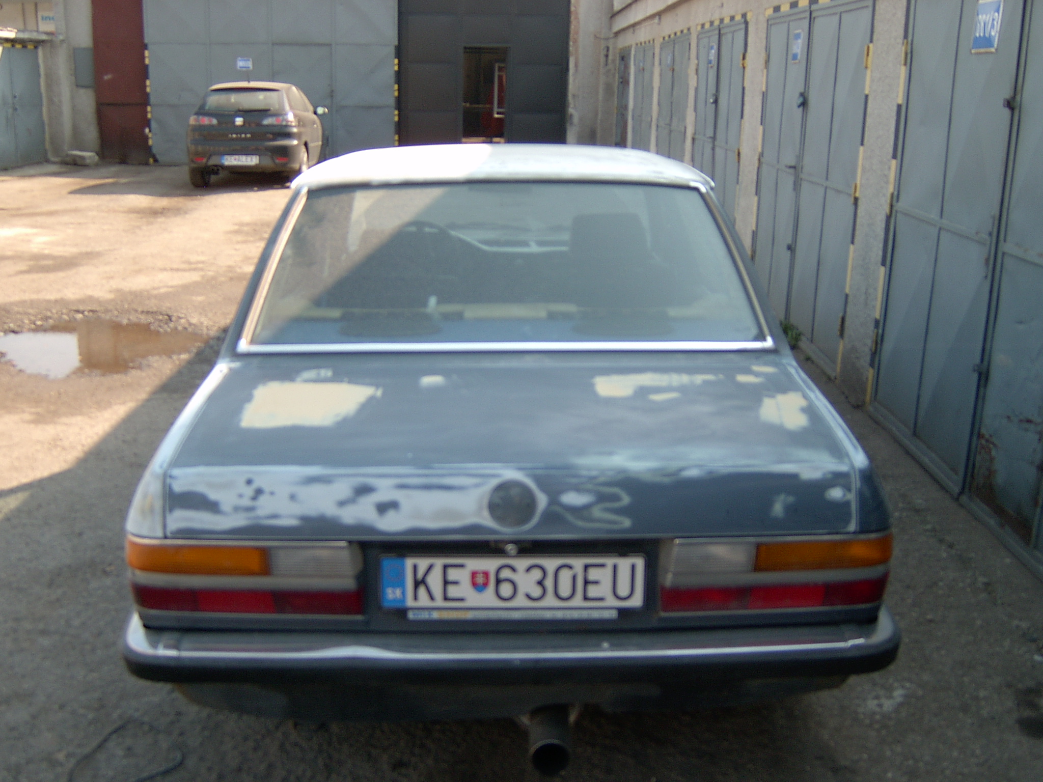 528i 001.jpg