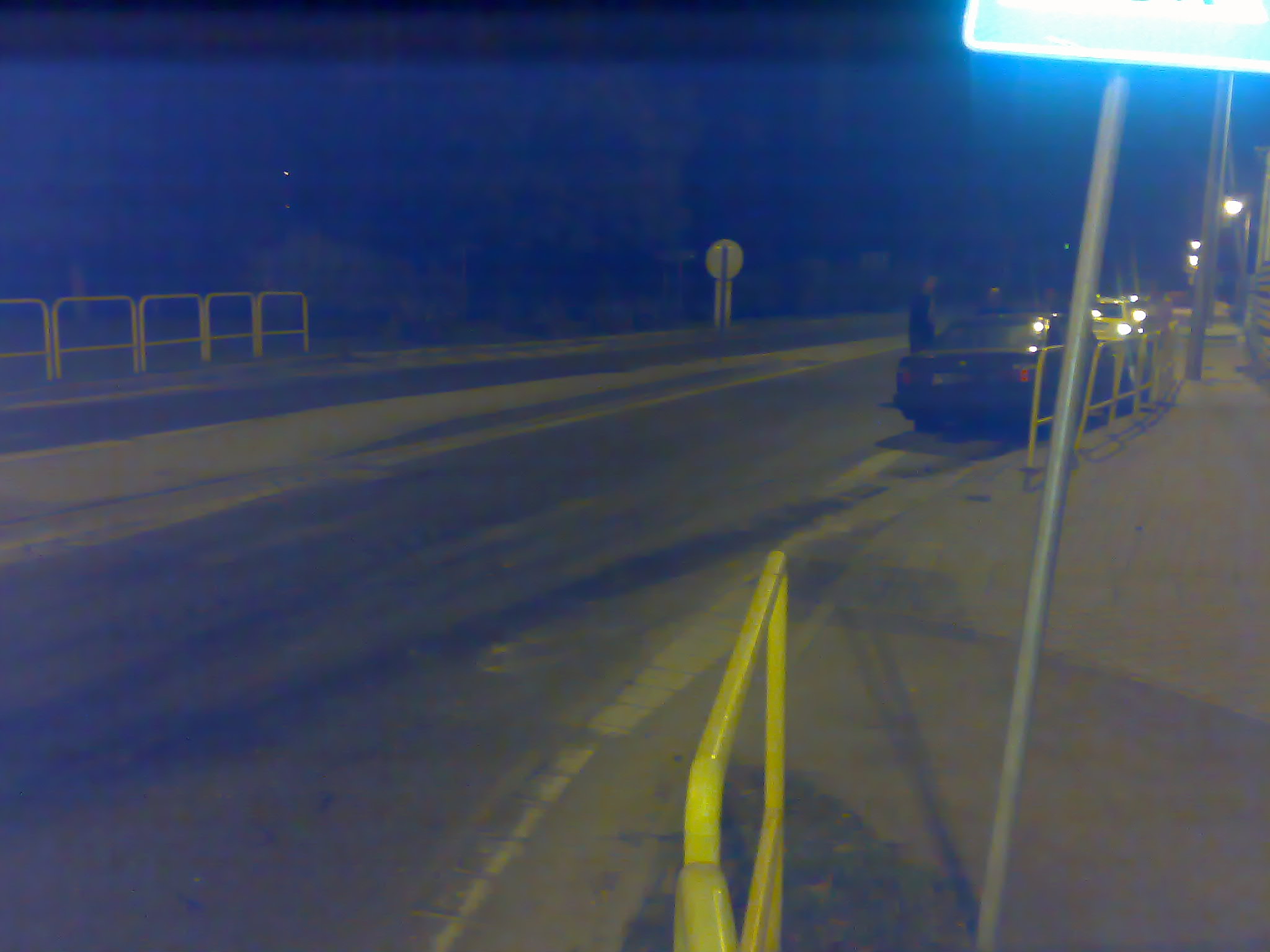 21102007342.jpg