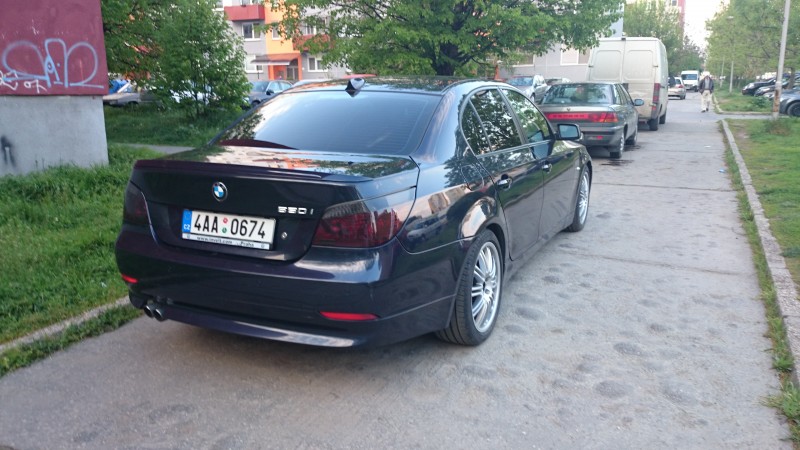 E60 550i.jpg (2.16 MiB) 2605 zobrazení E60 550i.jpg
