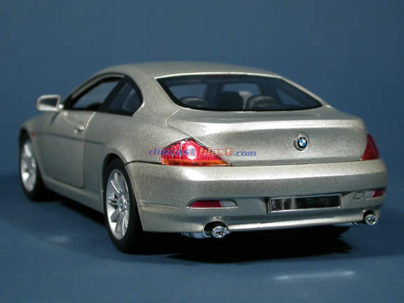 hw2030_003.jpg
