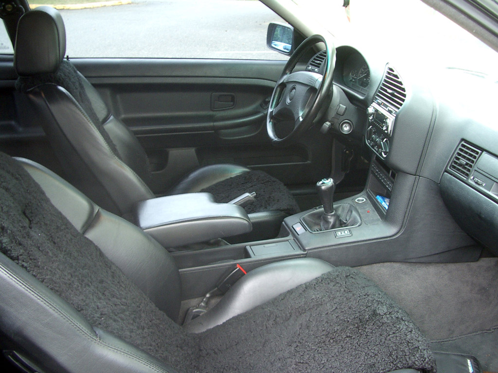 1993_bmw_325is_interior.jpg