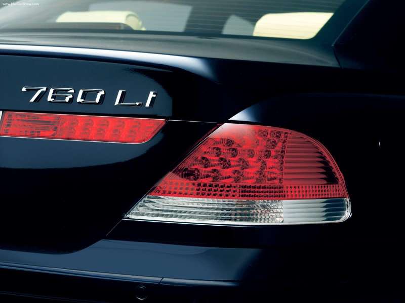 BMW-760Li_Yachtline_Concept_2002_800x600_wallpaper_0c.jpg
