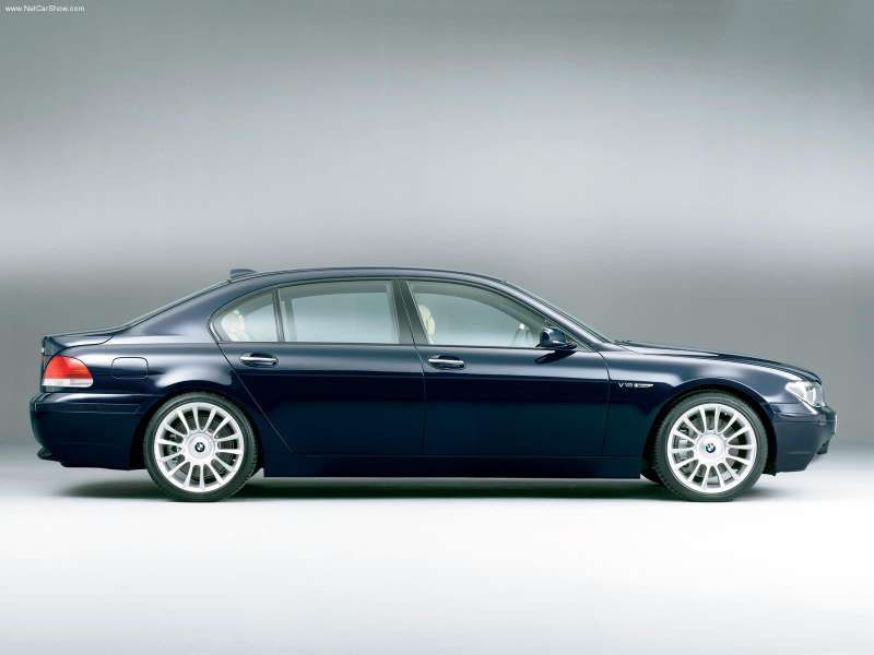 BMW-760Li_Yachtline_Concept_2002_800x600_wallpaper_02.jpg