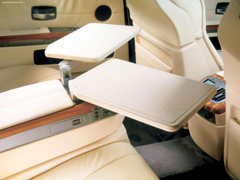 BMW-760Li_Yachtline_Concept_2002_800x600_wallpaper_09.jpg