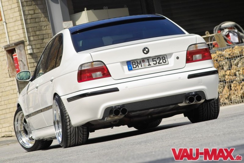 37_bmw_e39_umbau_auf_e60_front_tuning_bilder_fluegeltueren_m5_v8_(10)o.jpg