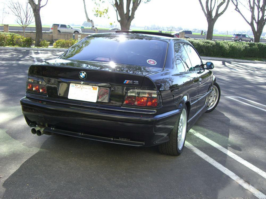 black-bmw-e36-03.jpg