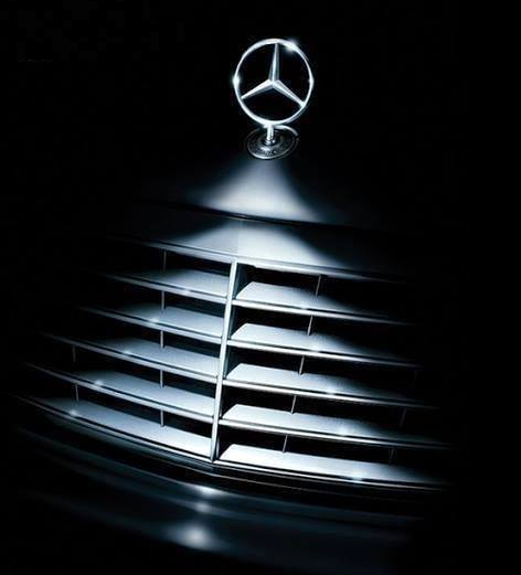 Mercedes-christmas.png