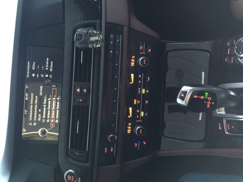 BMWinside_001.JPG