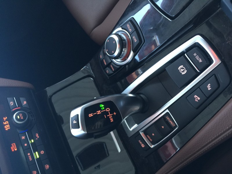 BMWinside_002.JPG