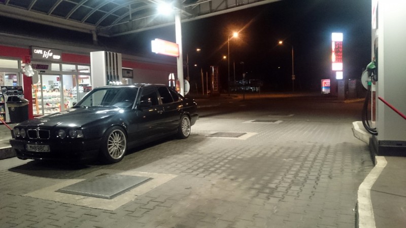 bmw1.jpg