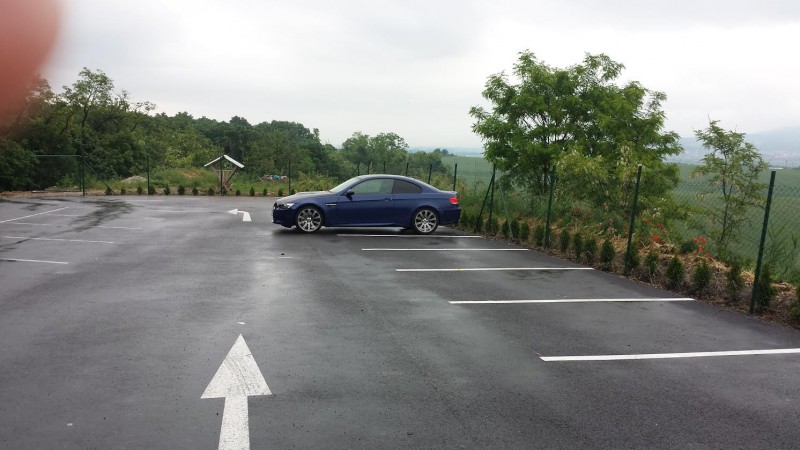 car2.jpg