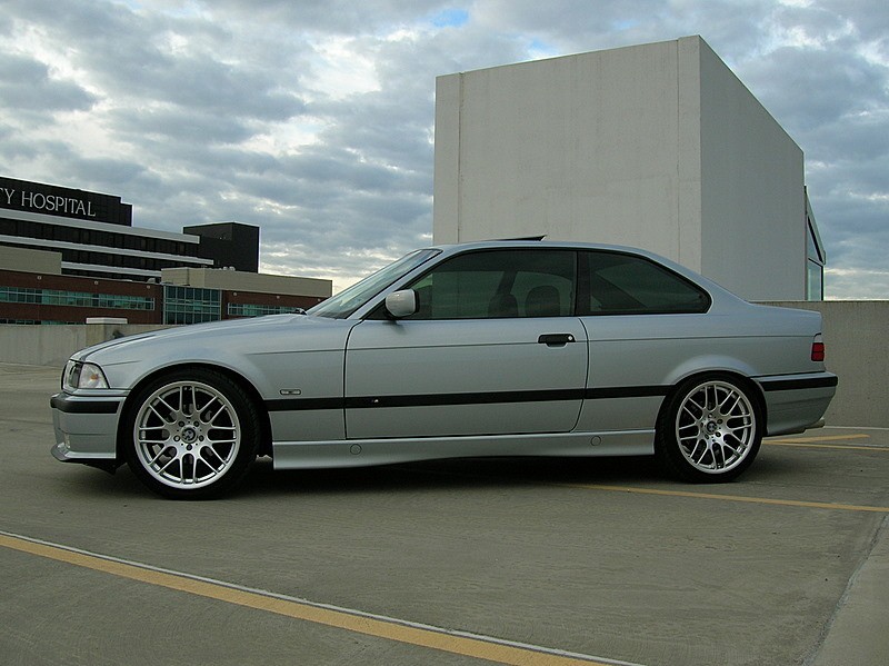 97BMW328is018WinterPhotoshoot07.jpg