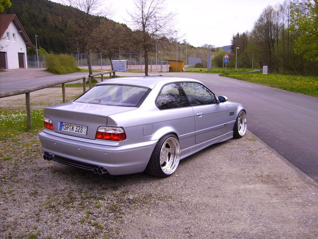e36328coupemai08010ec6.jpg