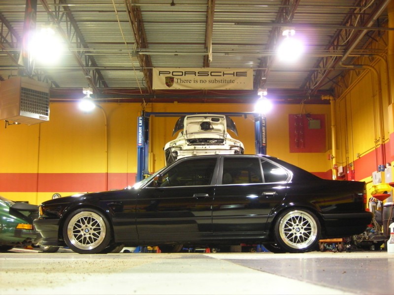 BMW_e34_24.jpg