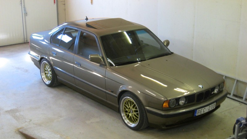BMW_e34_25.jpg