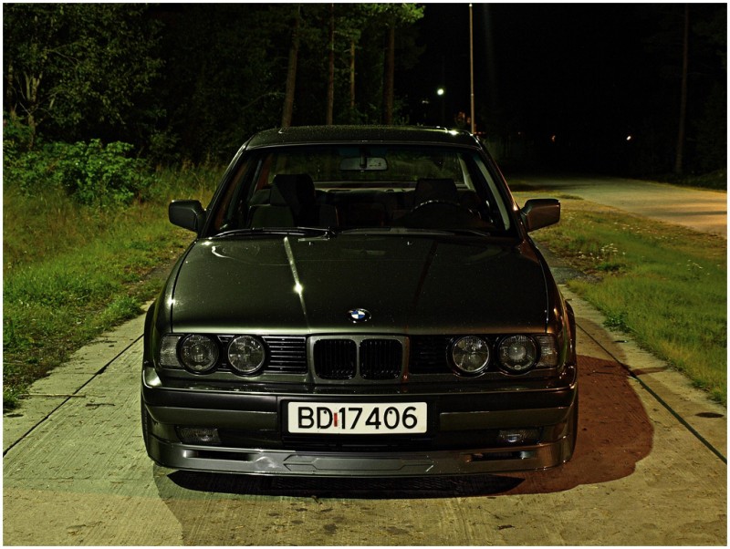 BMW_e34_30.jpg