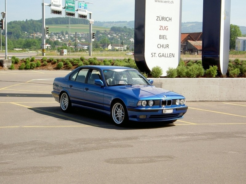 BMW_e34_33.jpg