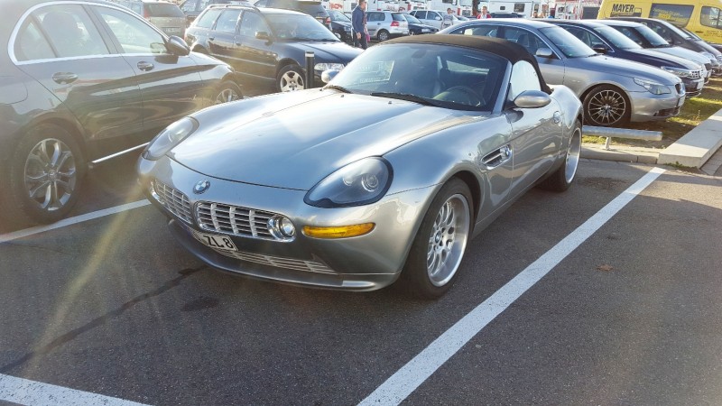 bmw_z8.jpg