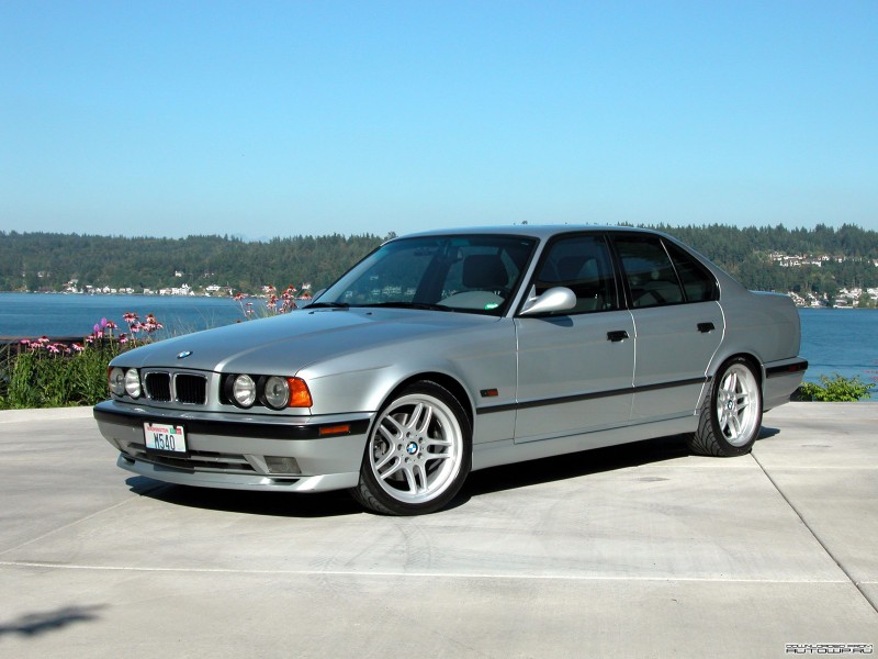 autowpru_bmw_m5_sedan_16.jpg
