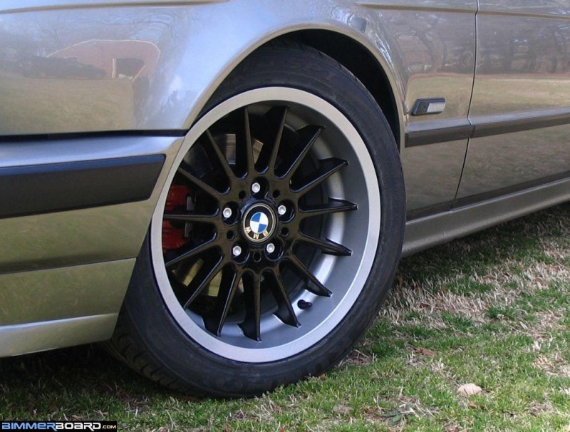 LF wheel close resize 03 2007.jpg