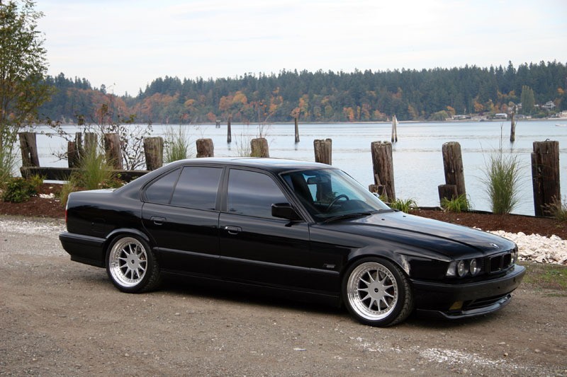 BMWE34M5.jpg