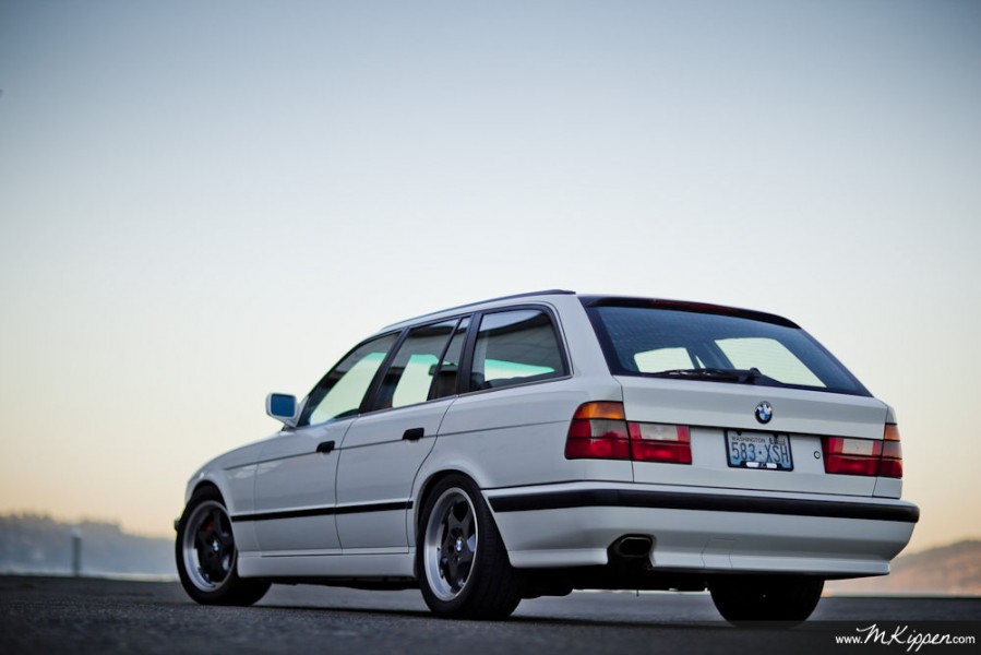 bmw525-36-of-58-899x600.jpg