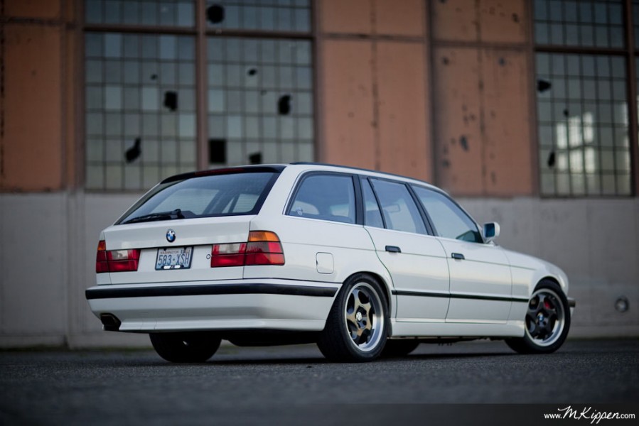 bmw525-37-of-58-899x600.jpg