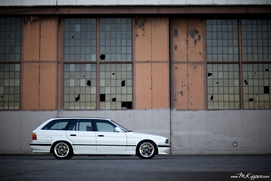 bmw525-40-of-58-899x600.jpg