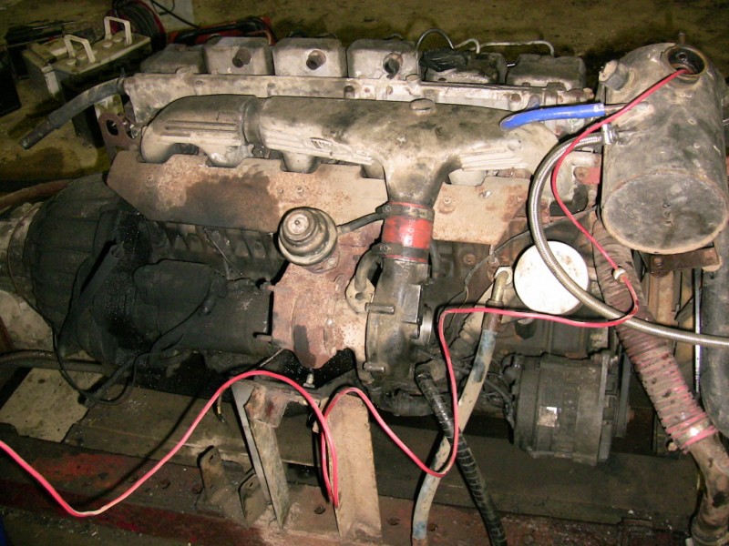 e30vmengine002.jpg