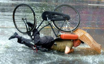 Pics_Falling_From_Bicycle_2.jpg