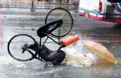 Falling_From_Bicycle_1.jpg