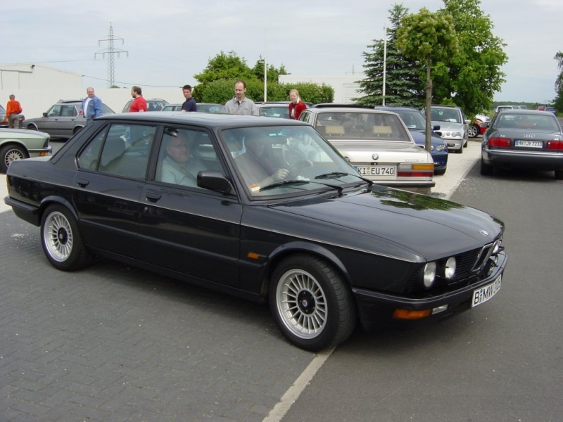 BMW-5_series_E28_mp2_pic_36427.jpg