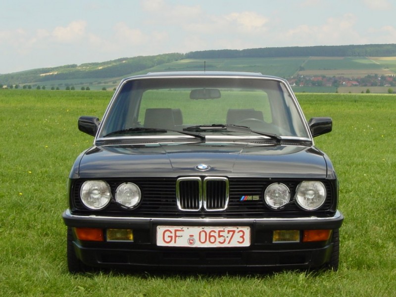 BMW-5_series_E28_mp2_pic_36431.jpg