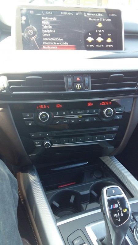 BMW 09.jpg