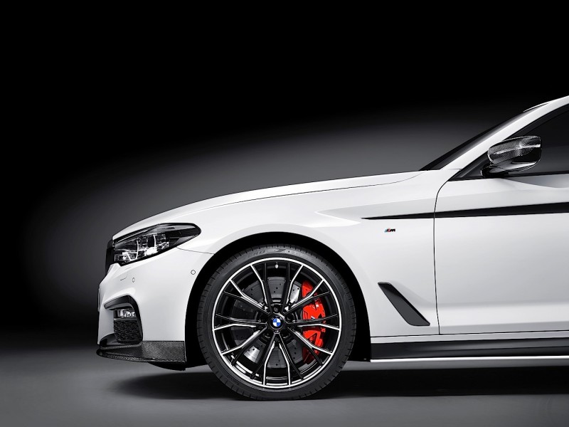 2017-bmw-5-series-g30-is-gifted-with-m-performance-accessories_5.jpg