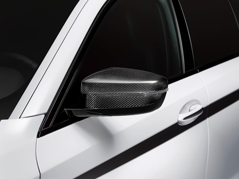 2017-bmw-5-series-g30-is-gifted-with-m-performance-accessories_10.jpg