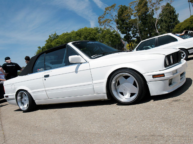eurp_0708_05_z+bimmerfest+1992_bmw_325i_convertible.jpg