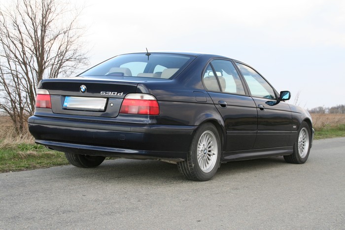 bmw5.jpg