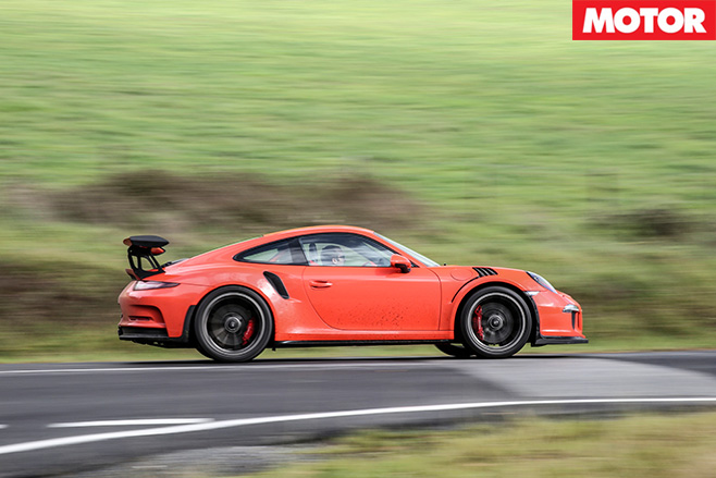 porsche-911-gt3-rs-side.jpg