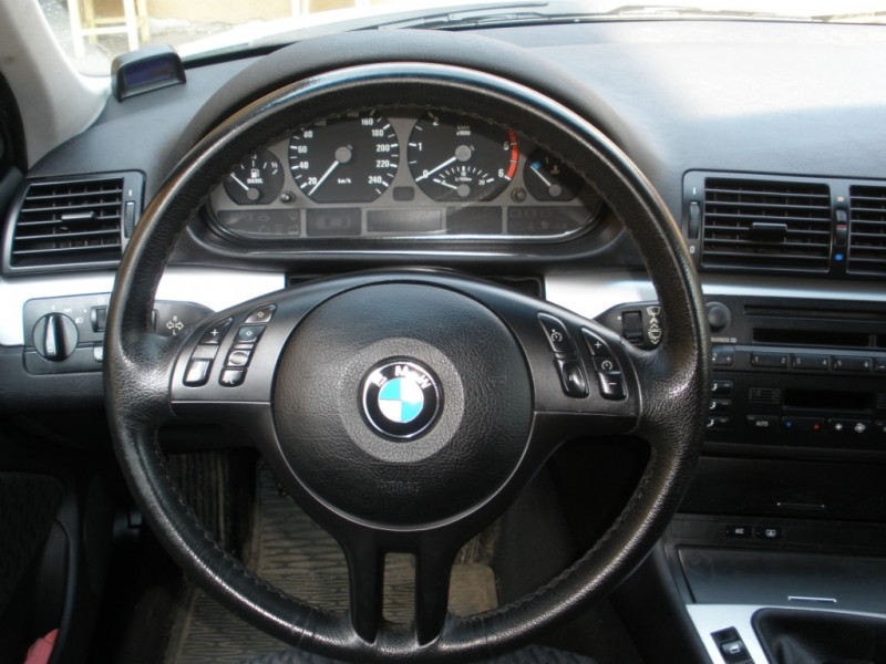 Volant E46.JPG