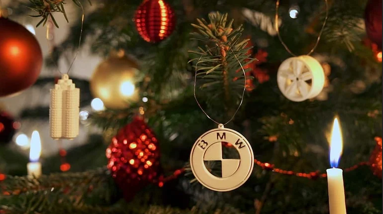 bmw christmas.png