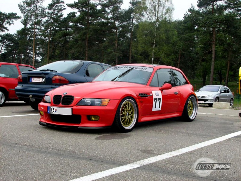 bmwz3M.jpg