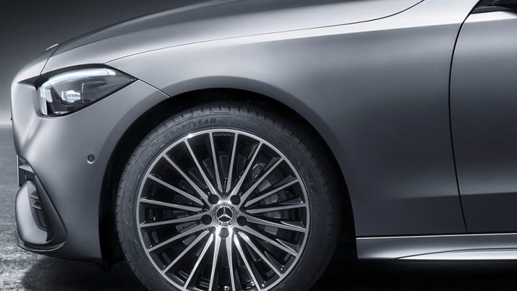 Mercedes C-Class studio 2021-2.jpg