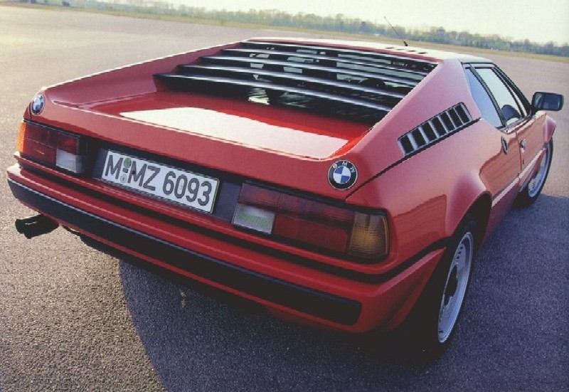 bmw_m1_11.jpg