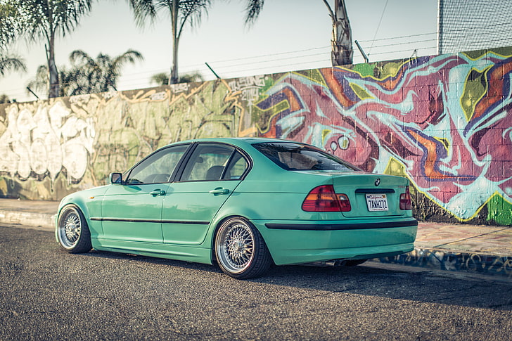graffiti-tuning-bmw-bmw-wallpaper-preview.jpg