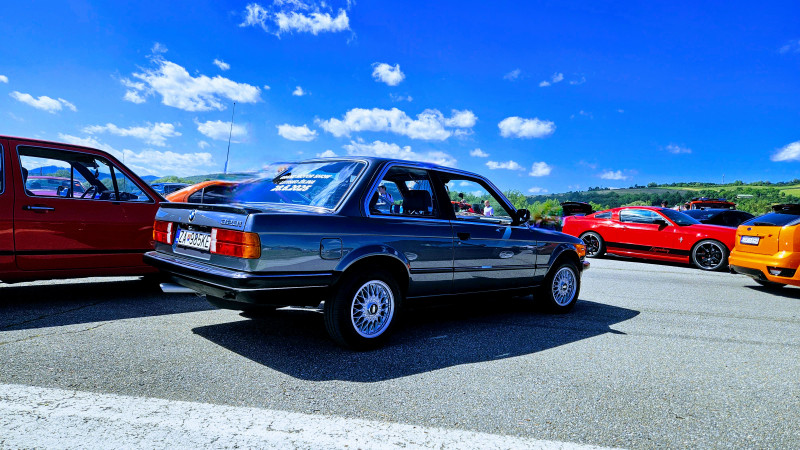 IMG-daedc5e8b8ecff1c2d57ecf46daed052-V.jpg